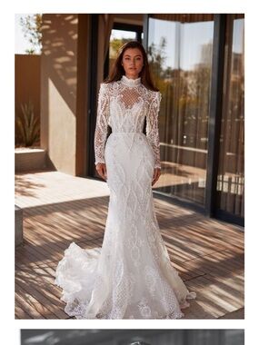 Milla Nova Ivory Lace Mermaid Wedding Dress